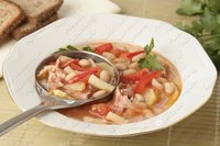 Овощной суп с макаронами и фасолью