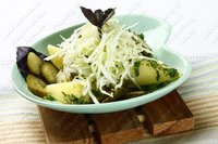 Салат из картофеля и капусты