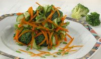 Салат классический из брокколи