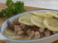 Картофель запеченный с мясом