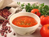 Суп из фасоли с томатом