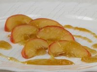 Десерт из персиков