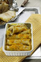 Каннелони, запеченные с яблоками