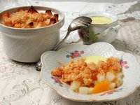 Шарлотка с яблоками и абрикросом -