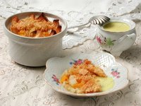 Шарлотка с яблоками и абрикросом -