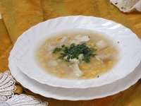 Рыбный суп с кукурузой -