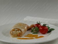 Кальмары фаршированные овощами