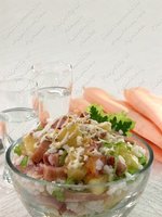 Салат с капченой курицей