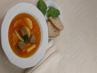 Суп мясной с курагой