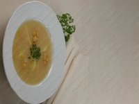 Суп гороховый с алычой
