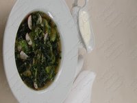Холодный суп из щавеля и свекольной ботвы