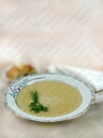 Суп с сыром и яйцом