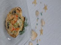 Морепродукты в сырном соусе
