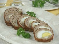 Мясной рулет