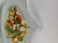 Салат из консервированной кукурузы