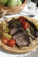 Баранина запеченная с баклажанами и помидорами