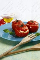Запеченные помидоры с мацареллой