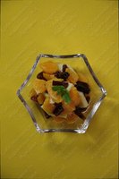 Салат из фиников и мандаринов
