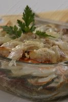 Окунь запеченный с овощами