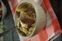 Рыба с картофелем и грибами под сырным соусом