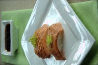 Абури саамон суши