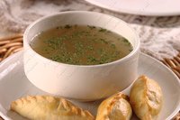 Бульон мясной с пирожками