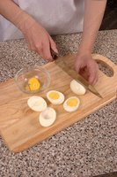 Яйца фаршированые паштетом
