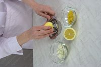 Макрель жареная с медово-лимонным соусом