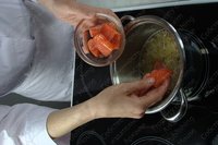 Суп из копченой  рыбы с кукурузой