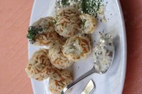 Шарики куриные с грибным соусом