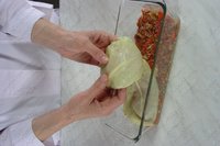 Лазанья с гусиными грудками и капустой