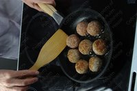 Свинина с овощами и кунжутом