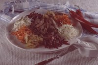 Салат чафан с жареным мясом