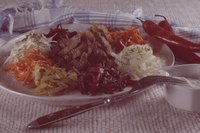 Салат чафан с жареным мясом